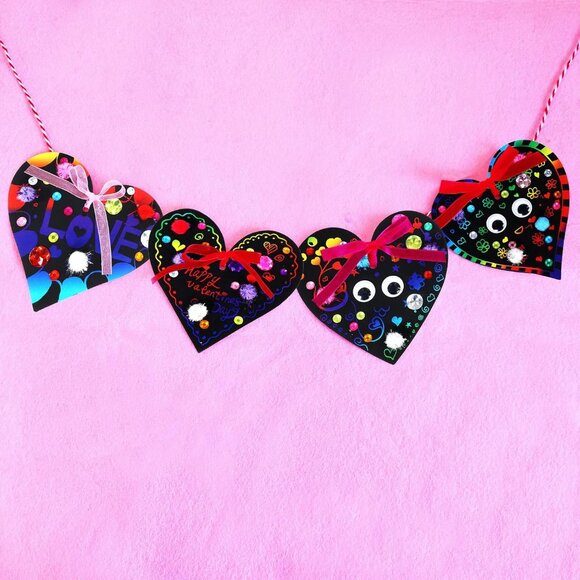 27 Sets Magic Color Scratch Paper Heart Ornaments Bookmarks Valentine Craft Kits - Picture 5 of 9